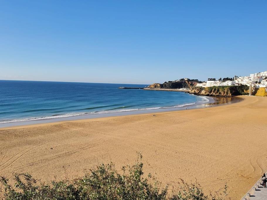 L&J Ocean View Apartment Albufeira Bagian luar foto